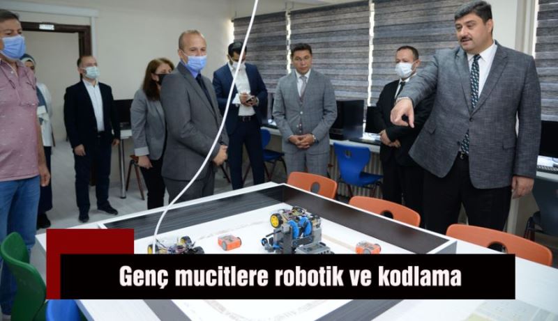 Genç mucitlere robotik ve kodlama atölyesi