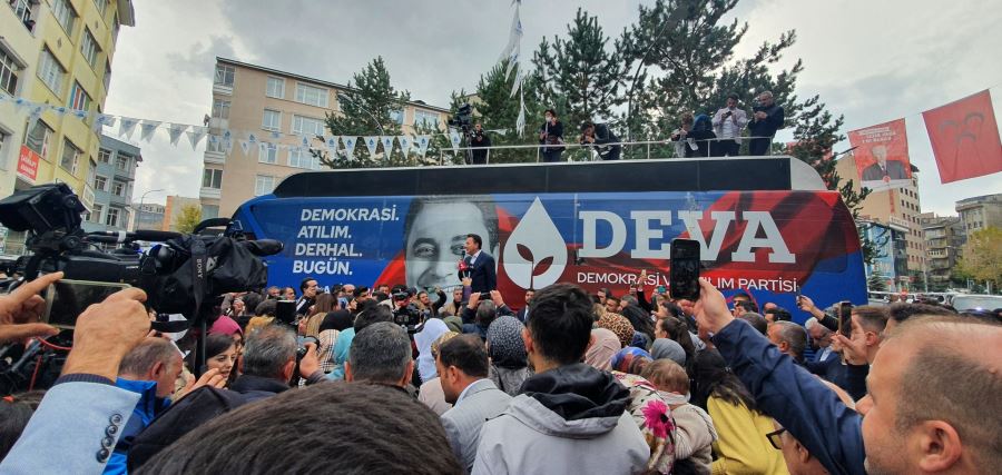 Babacan, önce isimlerini saydı sonra fatiha okudu