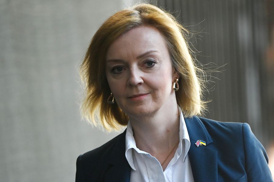 Liz Truss, İngiltere