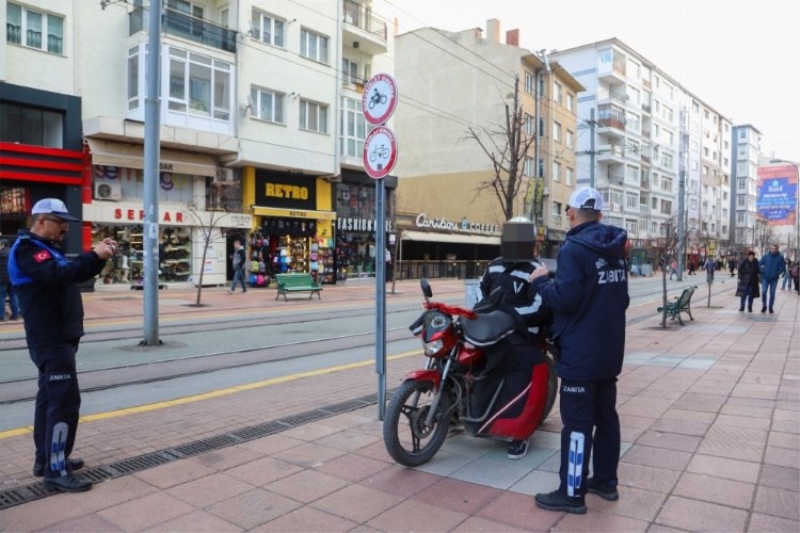 Yayalaştırılmış bölgelerde araç denetimi