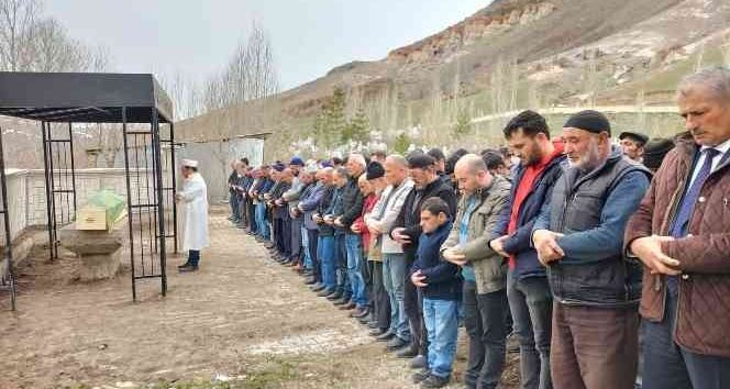 Genç doktor son yolculuğuna uğurlandı