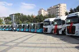 Erzurum Büyükşehir Belediyesi 14’ncü araç filosunun tanıtımını düzenlediği etkinliklerle yaptı