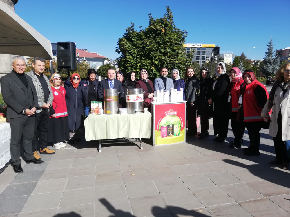 Gönüllü Annelerden  Hayır Çarşısı 