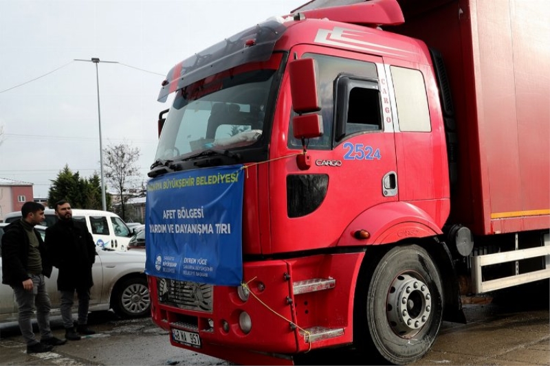 Sakarya’dan 40 tır yardım afet bölgesine gitti