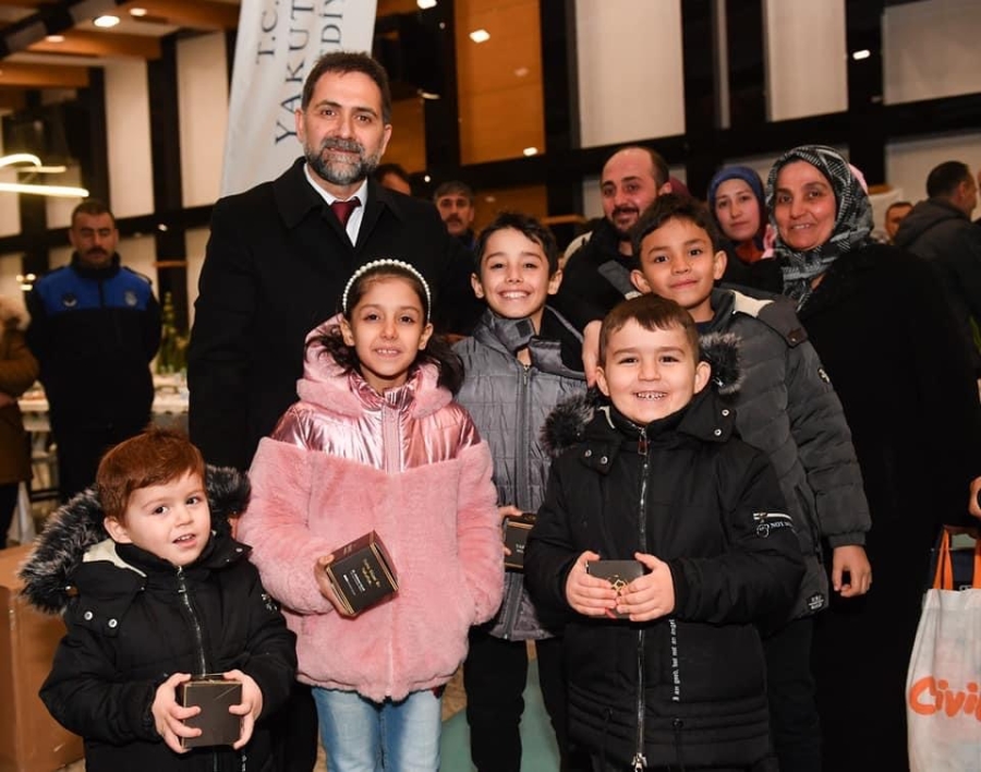 Yakutiye Belediyesi depremzedeleri iftar yemeğinde ağırladı