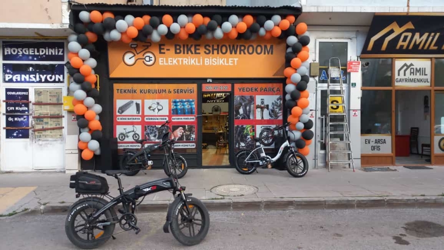 ELEKTRİKLİ BİSİKLET SHOWROOMU YOĞUN İLGİ GÖRÜYOR 