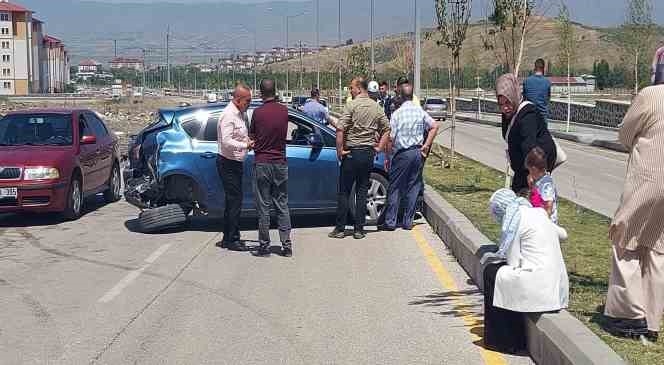 Erzurum’da trafik kazası: 2 yaralı