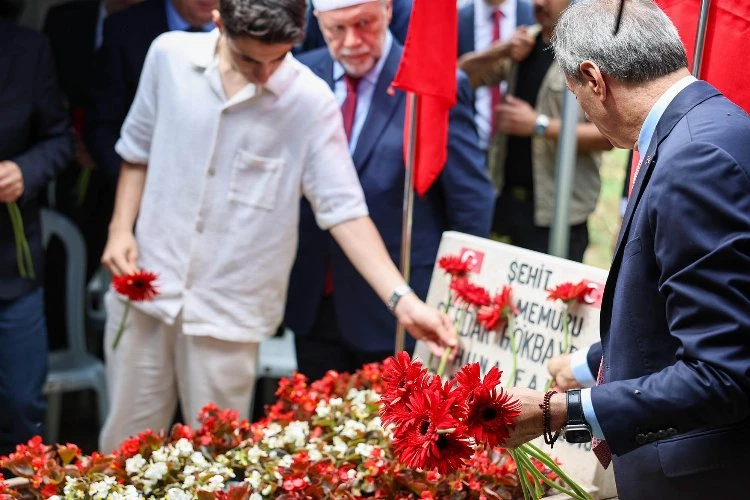 Başkan Alemdar, şehit Serdar Gökbayrak’ın kabrindeydi