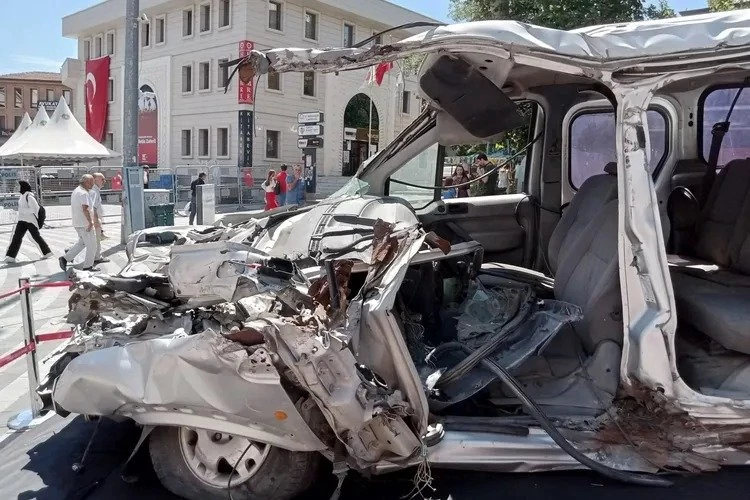 15 Temmuz’da tank altında ezilmişti, Bursa’da sergilendi