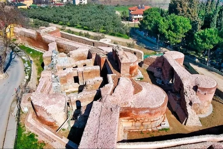 İznik turizm potansiyelini açığa çıkaramıyor