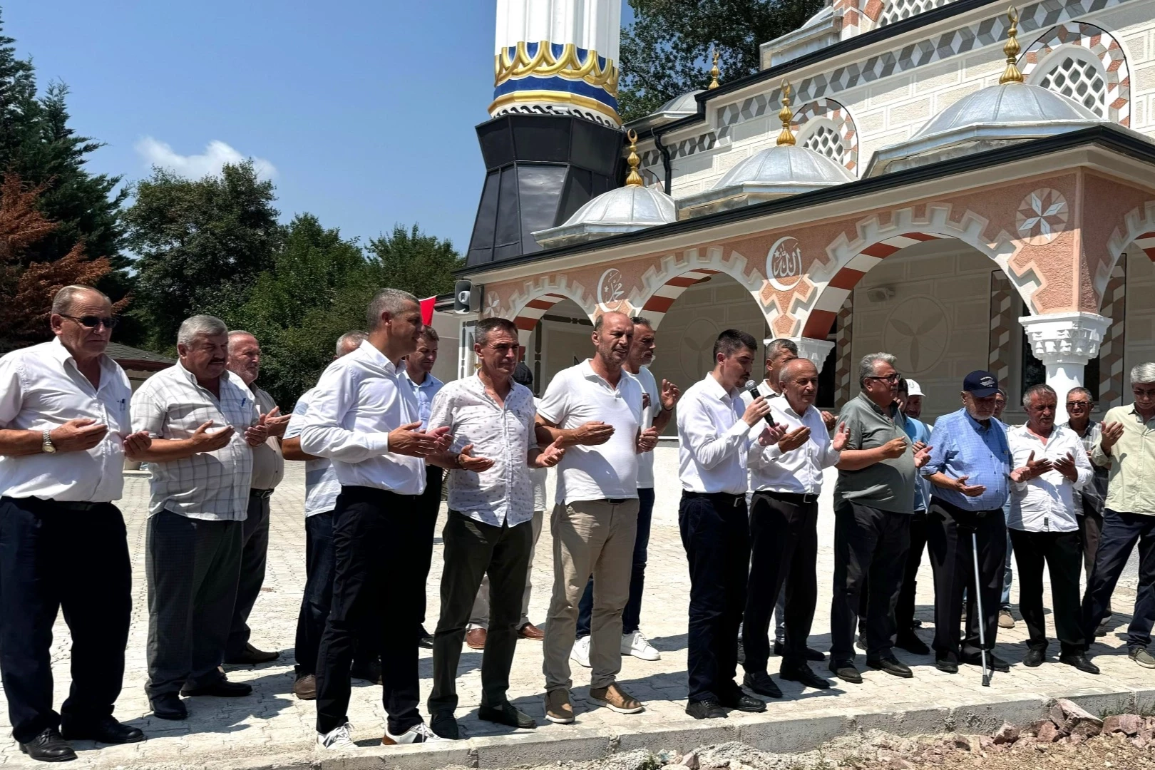 İzmit Kaynarca Camii ibadete açıldı