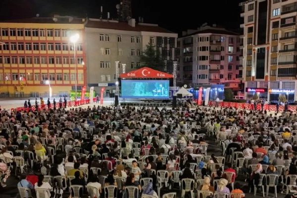 Açık hava sinema kapalı gişe oynuyor!