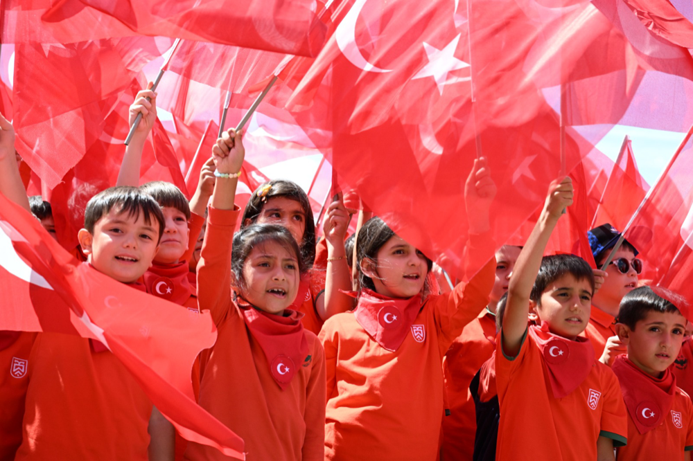 Erzurum’da ilk ders zili çaldı 