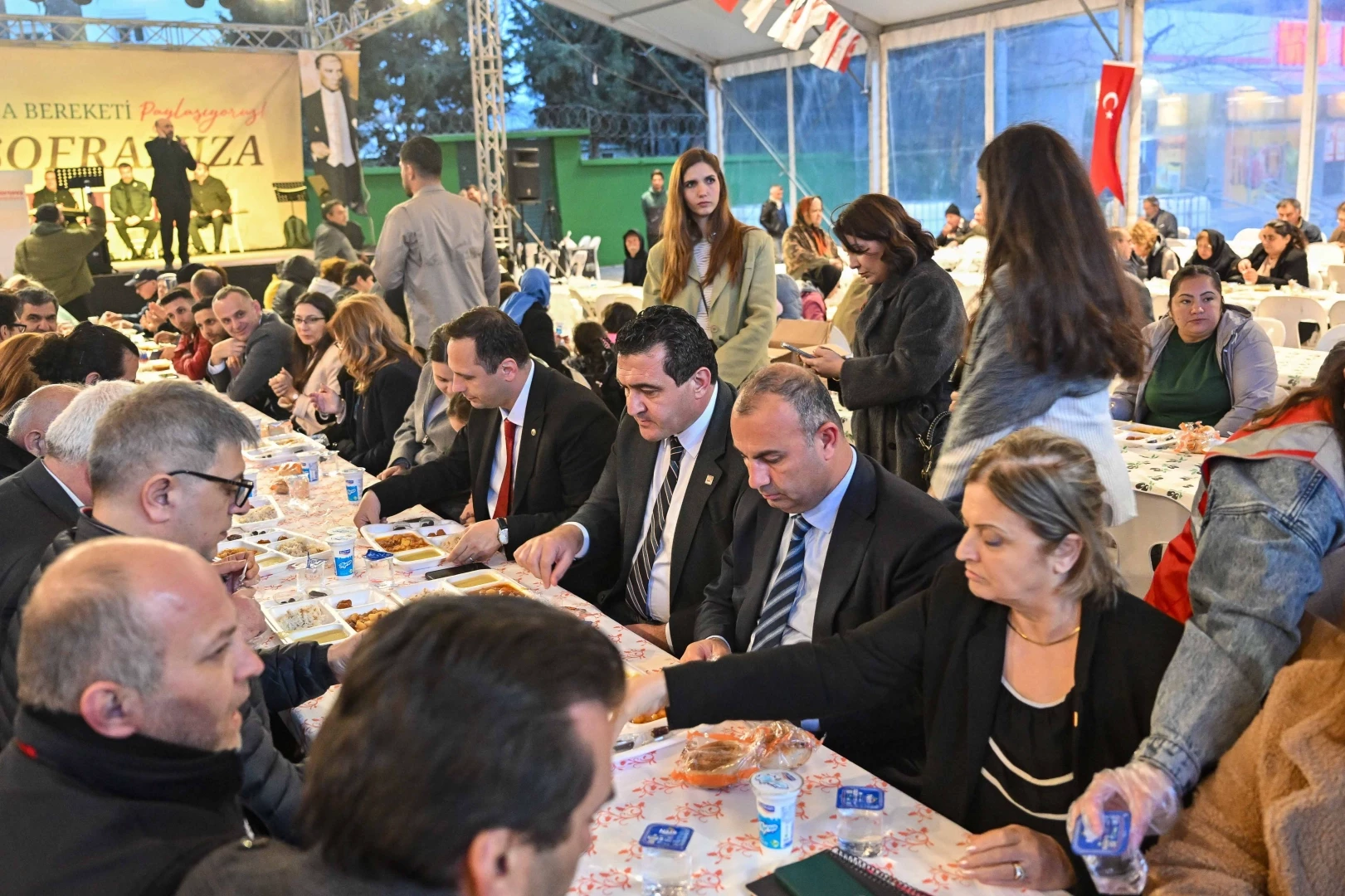 İzmir Bornova’da iftar buluşması