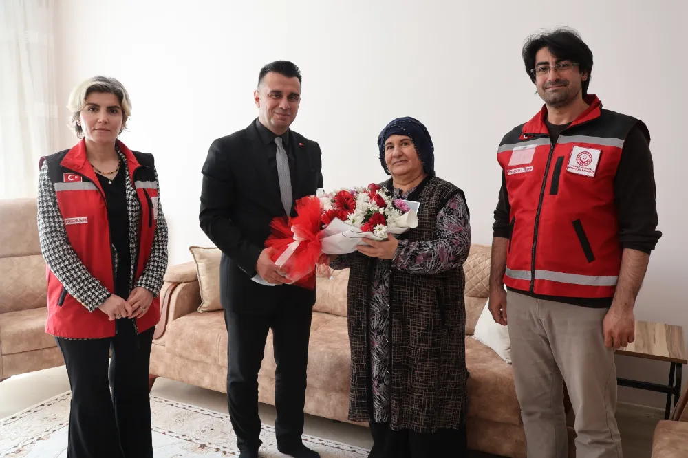 Anneler Gününde Şehit Annelerine Anlamlı Ziyaret