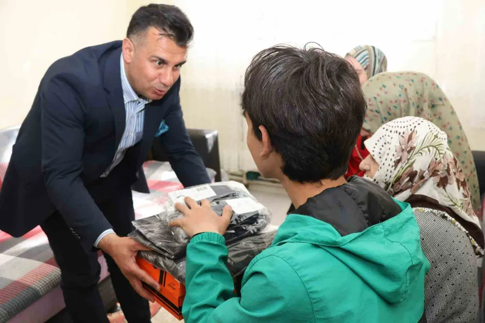 Aile yılı kapsamında bayram öncesi anlamlı ziyaret: 84 öğrenciye spor seti dağıtıldı