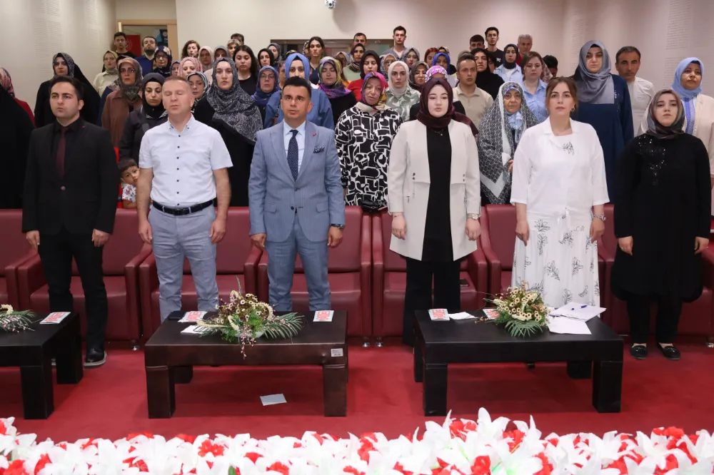 AİLE EĞİTİMİ KURSİYERLERİNE BELGE TÖRENİ