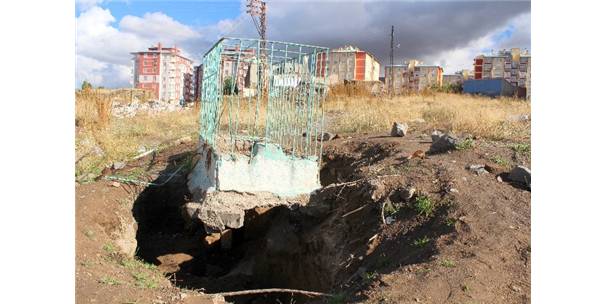 15 GÜN BOYUNCA MEZAR KAZIP DEFİNE ARADILAR