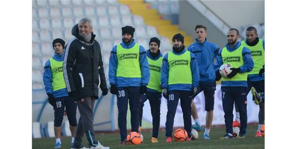 BB ERZURUMSPOR, ZORLU ALTAY DEPLASMANINA HAZIRLANIYOR