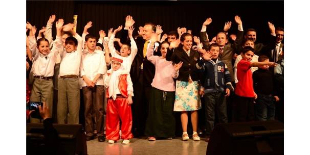 SENKRONİZE BUZ PATENİNDE BÜYÜK BAŞARI