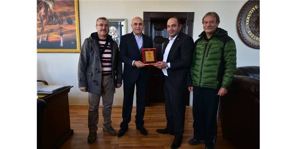 SPOR BİLİMLERİNDEN KORKUT?A PLAKET