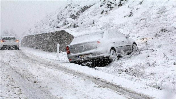 Kar ulaşımı olumsuz etkiliyor