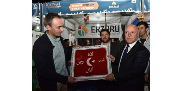 BÜYÜKŞEHİR VE KADEM?DEN GENÇLİK FUARI