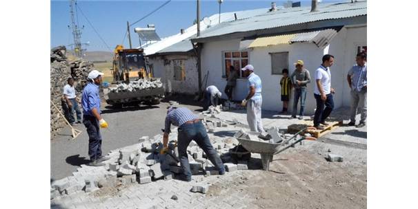 Palandöken Belediyesi 25 Köyde Sokakları Kilit Taşı İle Nakış Nakış İşledi