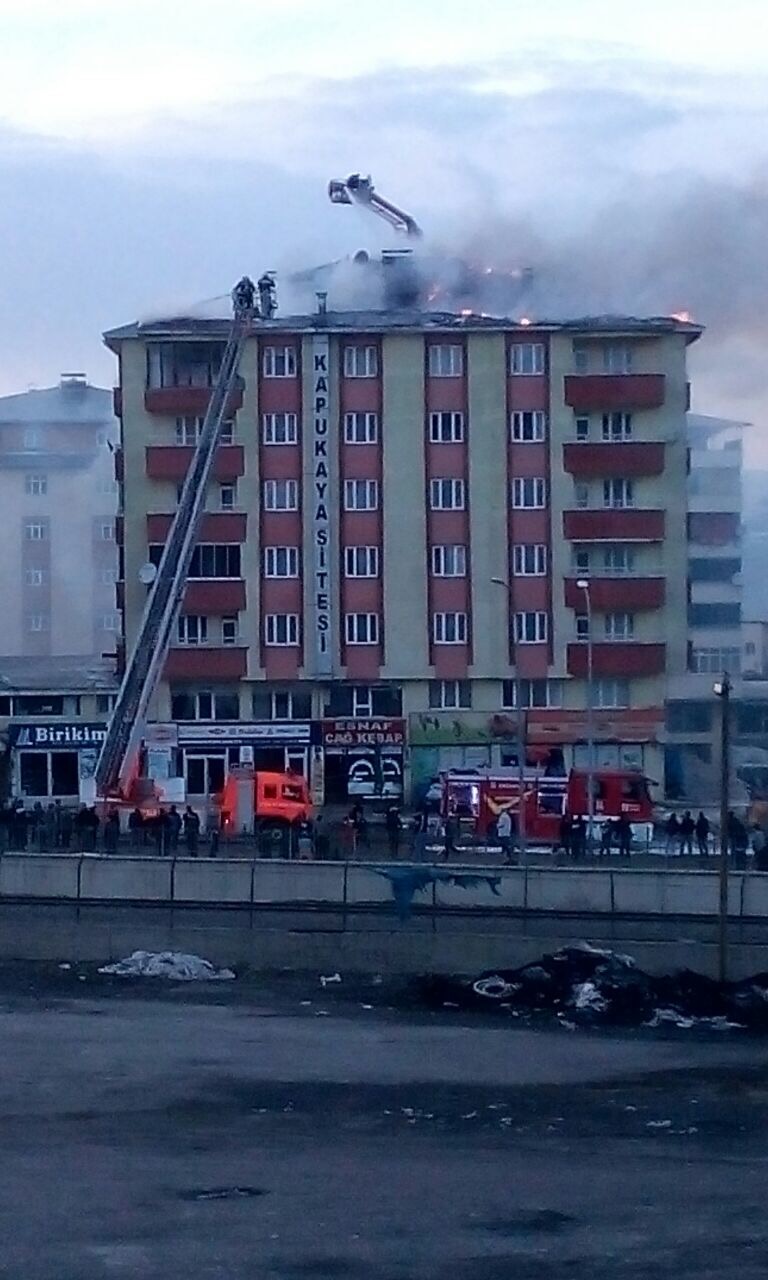 Erzurum`da korkutan yangın