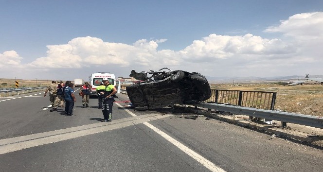 Kars?a taziyeye giden aile kaza yaptı: 3 ölü, 3 yaralı