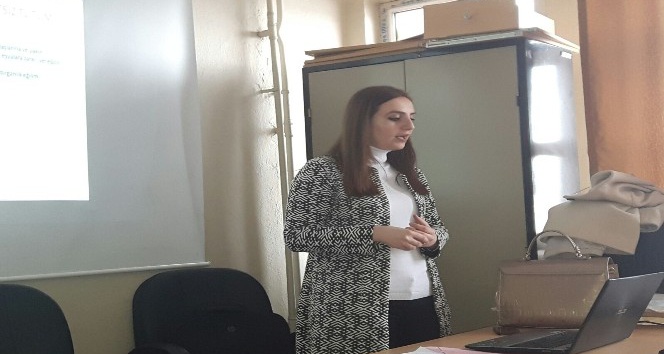 Pasinler?de Anne-Baba-Çocuk Tutumları eğitim semineri verildi