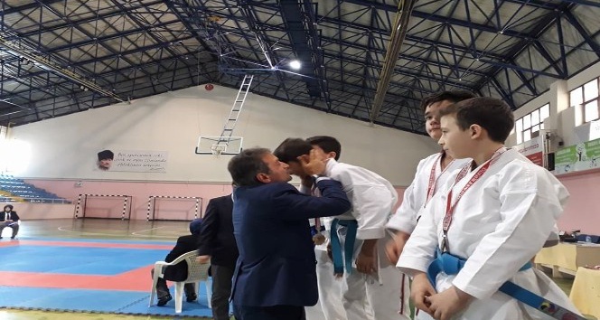 Okullar arası Karate İl Birinciliği müsabakaları yapıldı