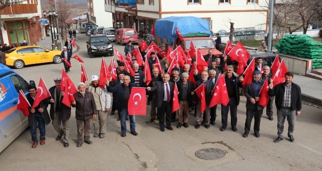 1453 ruhuyla Mehmetçiğe 1453 kilo fasulye gönderdiler